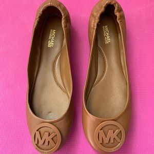 Michael Kors Brown Flats (NWT) size 7.5